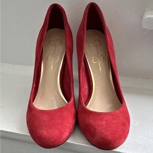 Jessica Simpson Red Suede Round-Toe Pump